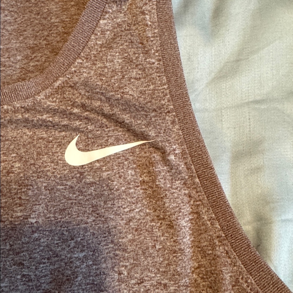 Nike Dri-Fit Tank top - Picture 3 of 4